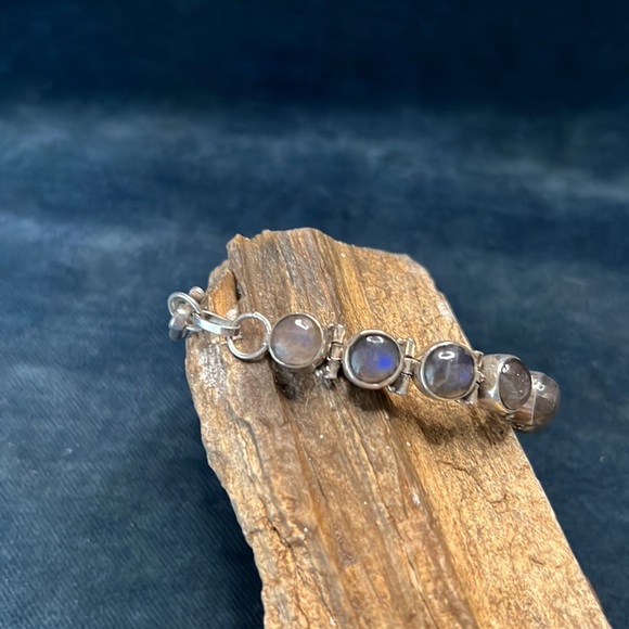 Sterling Silver Labradorite Bracelet - Picture 3 of 8